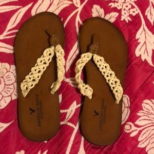 AE women’s sandals size 7